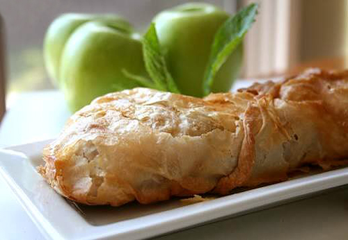 Яблочный штрудель - лучшие кулинарные рецепты - Как правильно