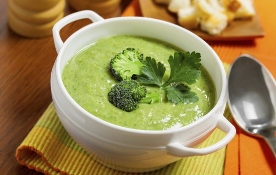 Крем-суп из брокколи: рецепты для диетического и основного питания