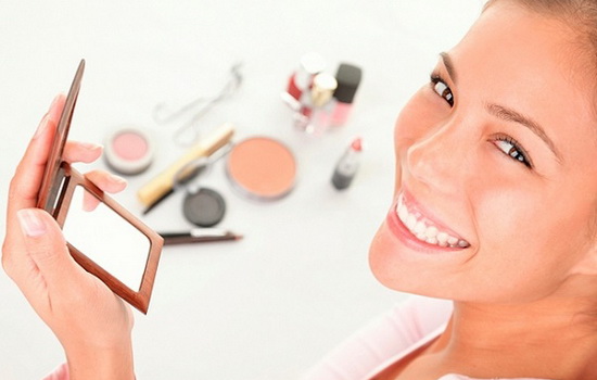 Что необходимо для макияжа в домашних условиях