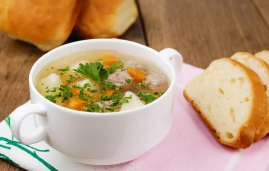 Лёгкие рецепты домашних супов с фрикадельками (пошагово)