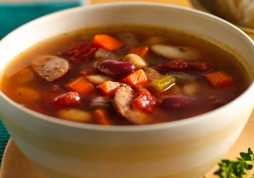 Суп с колбасой - проверенные рецепты. Как правильно и вкусно приготовить суп с колбасой.