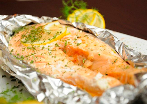 Лосось в фольге - лучшие рецепты. Как правильно и вкусно приготовить лосося в фольге.