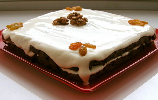 Торт с изюмом и орехами: это – очень просто! Основные секреты бисквитного теста для торта с изюмом, орехами и маком