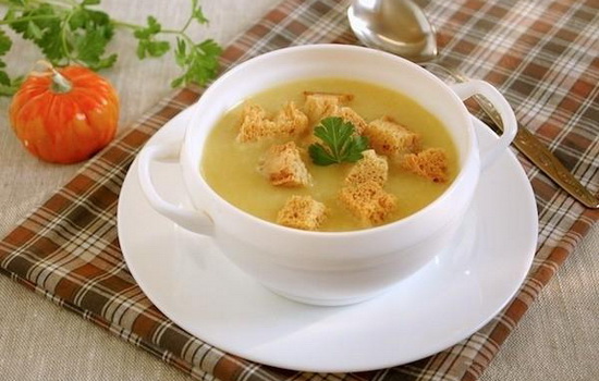 Суп-пюре с гренками – универсальная идея для обеда! Картофельный суп-пюре с гренками и овощами, грибами, курицей