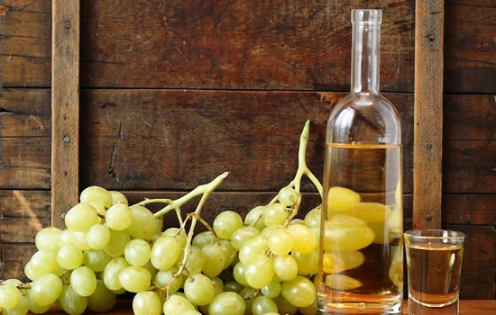 Водка на винограде – домашние технологии настоек с «изюминкой». Настойка из винограда на водке – рецепты без строгих регламентов