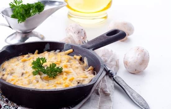 Жульен с грибами и картошкой – изысканное блюдо по простым рецептам. Готовим вкусный жульен с грибами и картошкой