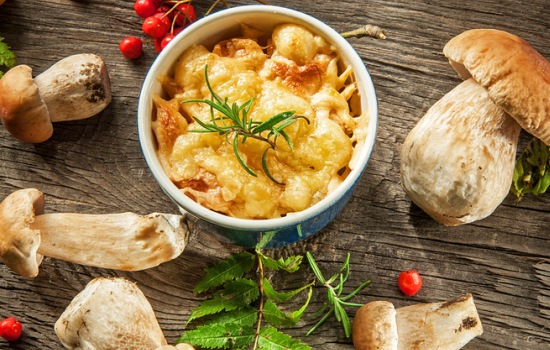 Жульен с грибами и сыром – французский суп? Невероятные приключения жульена с грибами и сыром в России