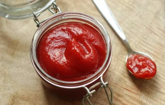 Кетчуп из томатной пасты – быстрые соусы к любым блюдам. Рецепты кетчупов из томатной пасты: лучше только дома!