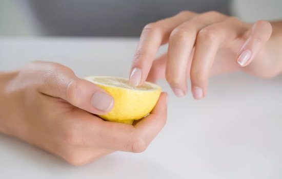 Маски для роста ногтей в домашних условиях. Рецепты масок для роста ногтей в домашних условиях на основе натуральных ингредиентов