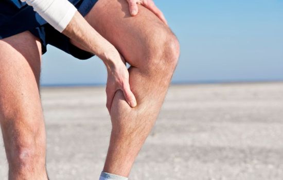 Почему болят ноги под коленями сзади