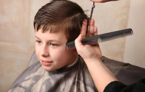  Potongan  rambut  bergaya untuk lelaki  remaja