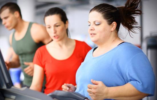 Физические нагрузки и ожирение: что происходит в теле и голове, когда человек тренируется?