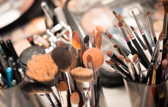 Кисти для макияжа: разновидности и особенности применения