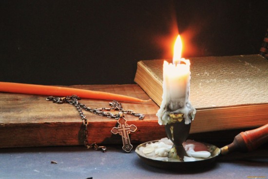 Очищение квартиры или дома церковной свечой: избавляемся от негативной энергии самостоятельно