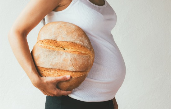 Глютенсодержащая пища во время беременности способствует развитию диабета 1 типа у ребенка