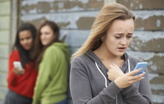 Интернет может вызвать депрессию у подростков?