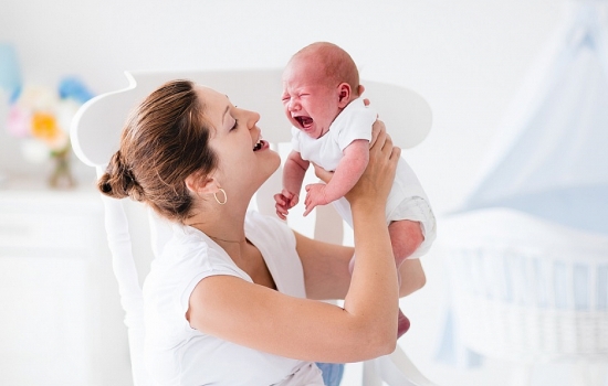 Почему родители не должны позволять своему ребенку долго кричать?