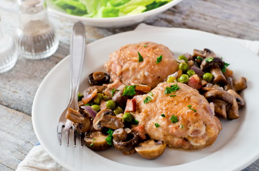 Курица с грибами - лучшие рецепты. Как правильно и вкусно приготовить курицу с грибами.