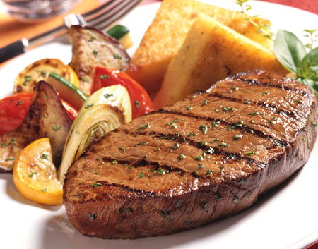 Стейк из говядины - лучшие рецепты. Как правильно и вкусно приготовить стейк из говядины.