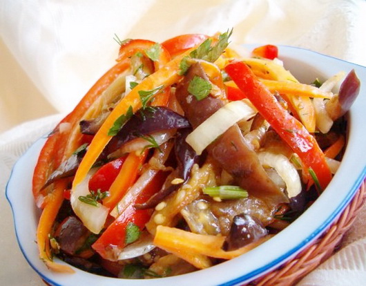 Корейские салаты - лучшие рецепты. Как правильно и вкусно готовить Корейские салаты.