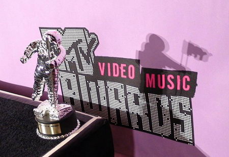 Награды MTV Video Music Awards 2012 нашли своих героев