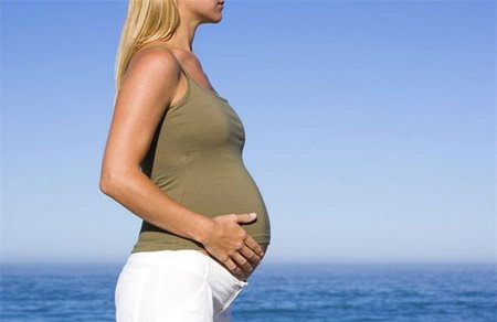 Отдых на море и беременность – риск или польза?