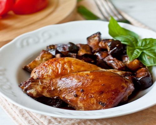 Курица с баклажанами - лучшие рецепты. Как правильно и вкусно приготовить курицу с баклажанами.