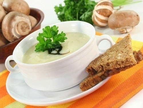 Суп из шампиньонов - лучшие рецепты. Как правильно и вкусно приготовить суп из шампиньонов.