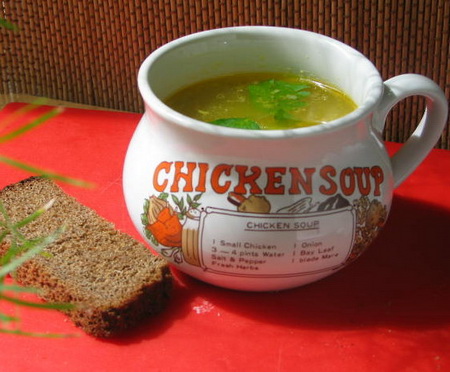 Куриный суп защищает от зимних болезней