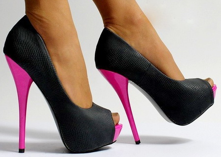 Модная обувь калечит женские ноги