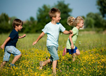 Ученые выяснили причину, по которой современные дети стали медленнее бегать