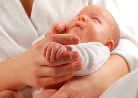 Первые сутки после роддома: к чему должна быть готова молодая мама