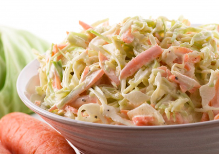 Салат из капусты с майонезом - лучшие рецепты. Как правильно и вкусно приготовить салат с капустой и майонезом.