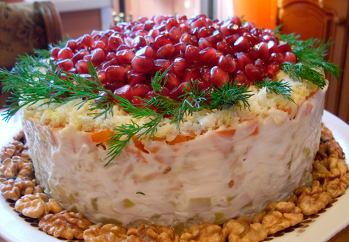 Салат "Красная шапочка" - лучшие рецепты. Как правильно и вкусно приготовить салат "Красная шапочка".