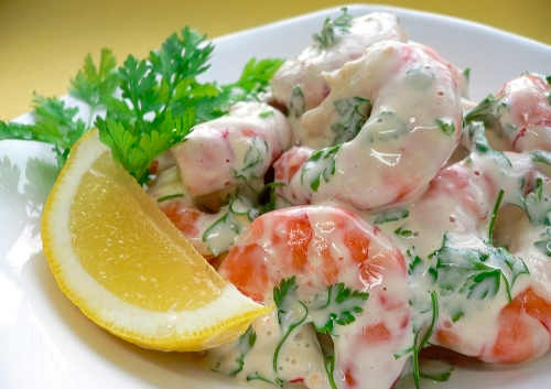 Крабовый салат с креветками - подборка лучших рецептов. Как правильно и вкусно приготовить крабовый салат с креветками.