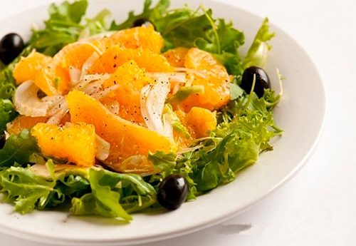 Салат с апельсинами - проверенные рецепты. Как правильно приготовить салат с апельсинами.