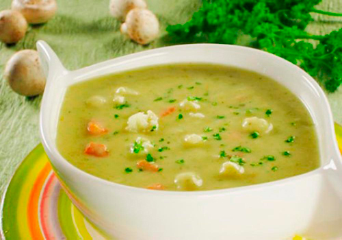 Суп с плавленым сыром - проверенные рецепты. Как правильно и вкусно приготовить суп с плавленым сыром.
