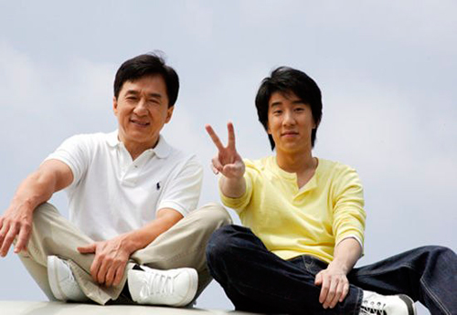 Актер Джеки Чан признался, что стыдится своего сына
