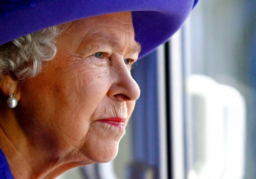 Западные СМИ: Елизавета II намерена отречься от престола