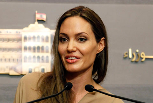 Американский продюсер назвал Анджелину Джоли "бездарной и избалованной"
