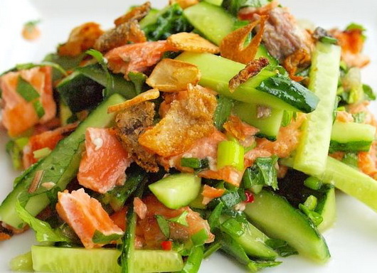Салат с семгой и огурцом - правильные рецепты. Быстро и вкусно готовим салат с семгой и огурцом.