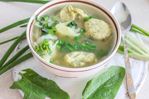 Овощной суп с клецками - сытно и полезно!