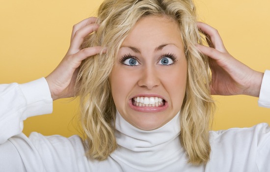 Зуд головы – это не страшно? Как выяснить причину и справиться с зудом головы