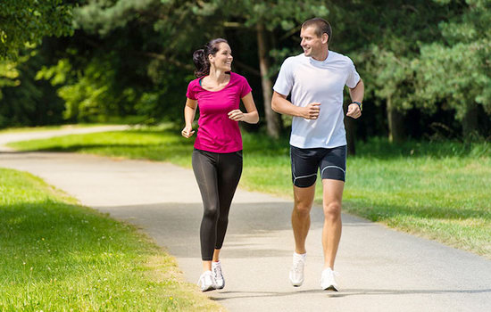 Пробежка: как правильно бегать, как начать бегать регулярно. Особенности бега для похудения: утреннего, дневного, вечернего