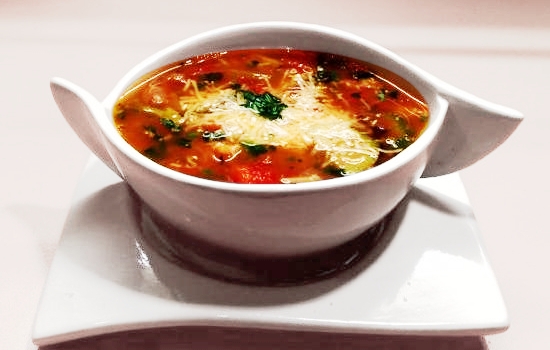 Суп минестроне – привет из солнечной Италии! Рецепты супов минестроне с пастой, беконом, грибами, фасолью, пармезаном