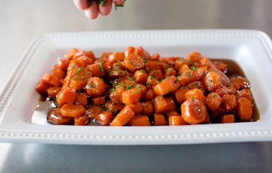 Салат из жареной моркови – аппетитно! Рецепты салатов из жареной моркови с пекинской капустой, чипсами, языком, грибами