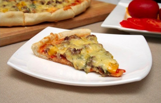 Пицца с фаршем – рецепты на любой вкус. Как сделать вкусную и сытную пиццу с фаршем – рецепты с пошаговым приготовлением.