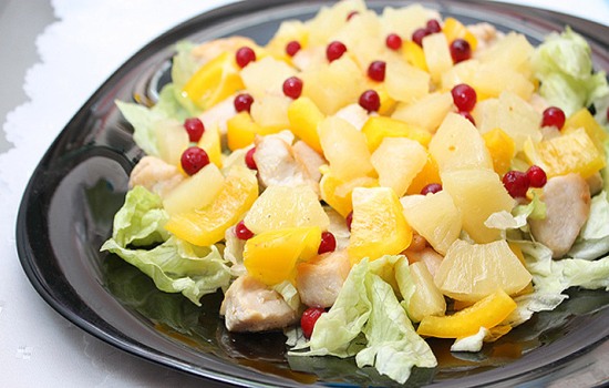 Салат с ананасом и ветчиной: для праздника с ноткой экзотики. Рецепты гармоничных сочетаний в салате с ананасом и ветчиной