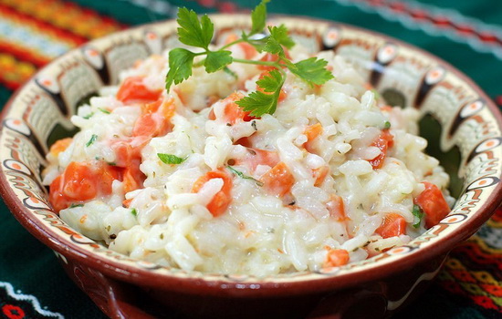 Рис с морковью - дружат всегда! Сладкие и острые, жареные, варёные и запечённые – блюда из риса с морковью: лучшие рецепты