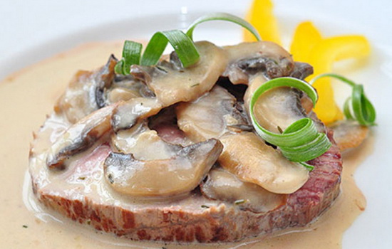 Мясо с грибами в мультиварке: с пивом, картошкой, черносливом, в сметане. Лучшие рецепты мяса с грибами в мультиварке